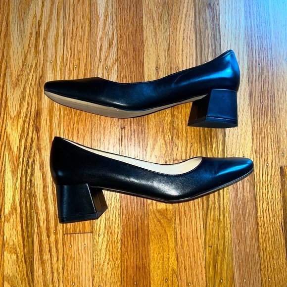 KARL LAGERFELD PARIS CHAREE CLASSIC PUMP STYLISH SIZE 8 GORGEOUS CHIC - Picture 1 of 6